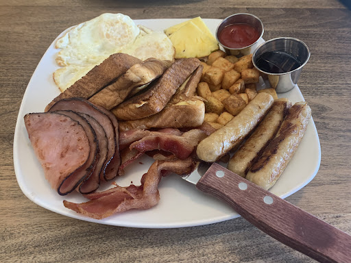 Photo of Sola's Bar & Grill - 1440 Alaska Ave, Dawson Creek, BC V1G 1Z5
